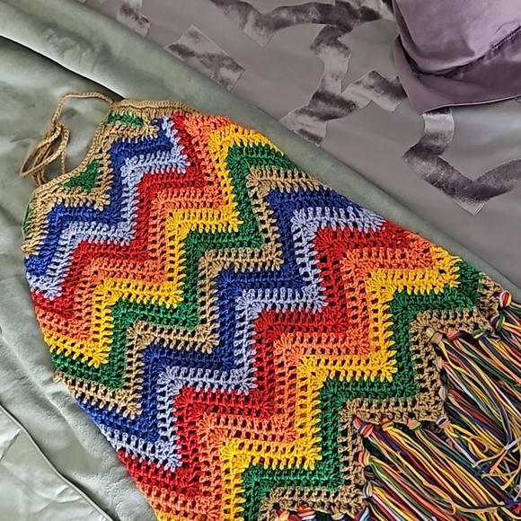 Multi color crochet halter with Fringe - Picture 2 of 5